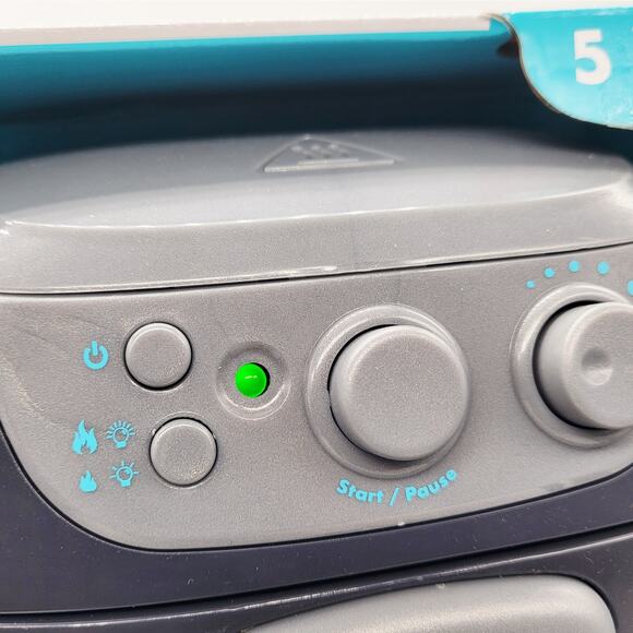 NIB Red Box In Home Light and Sound Air Fryer Playset 5 pieces Battery Operated - Picture 6 of 6